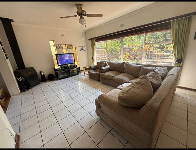 3 BEDROOM HOUSE FOR SALE IN VANDERBIJLPARK SE 6